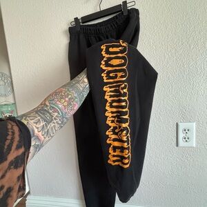 listing-status-banner